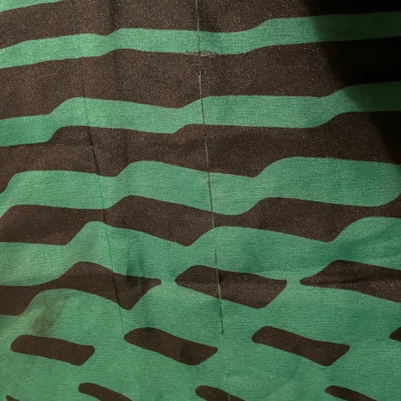 Valentina fiore Green and Black Geometric Scarf - Picture 2 of 5